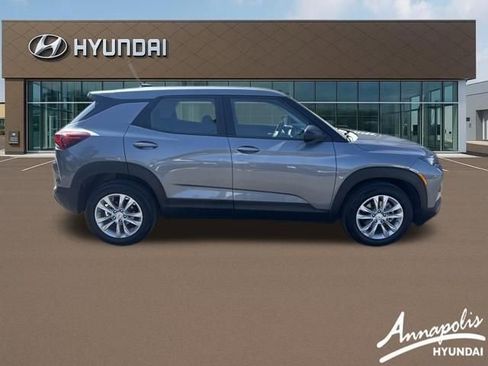 Used 2021 Chevrolet TrailBlazer LS image 6