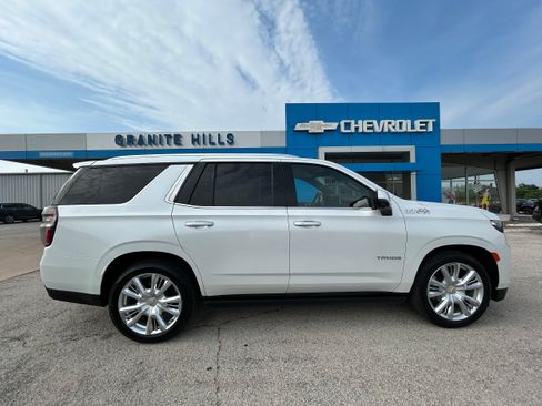 Used 2023 Chevrolet Tahoe High Country AWD/4WD image 14