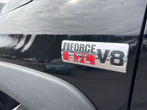 Used 2013 Toyota Tundra Limited w/ Memory Pkg AWD/4WD image 9