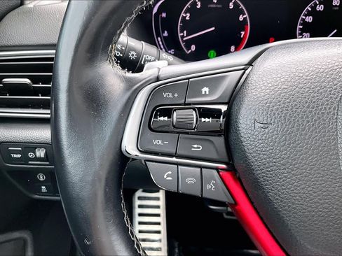 Used 2018 Honda Accord Sport image 21