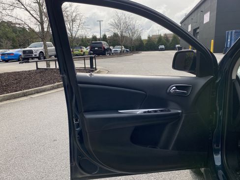 Used 2015 Dodge Journey American Value Package w/ Flexible Seating Group image 19