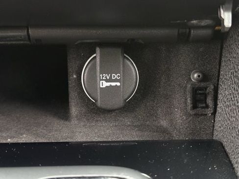 Used 2023 Chrysler 300 S image 20