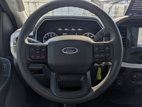 Used 2021 Ford F150 XLT image 23