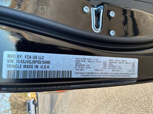 Used 2023 Jeep Grand Wagoneer Series III image 21