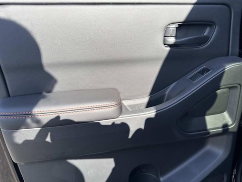 New 2026 Nissan Frontier PRO-4X w/ Pro-4x Convenience Package image 12