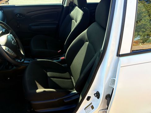 Used 2019 Nissan Versa S Plus image 31