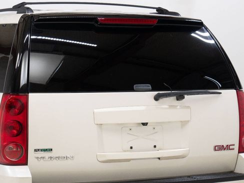 Used 2010 GMC Yukon SLT RWD image 13