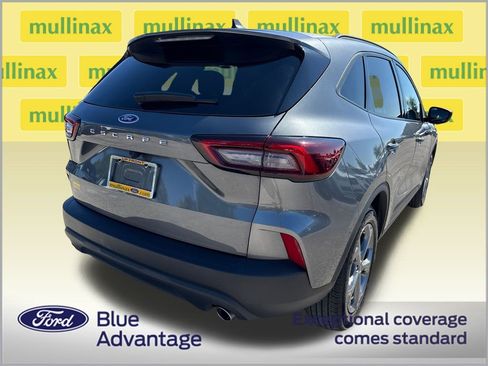 Certified 2025 Ford Escape ST-Line image 4