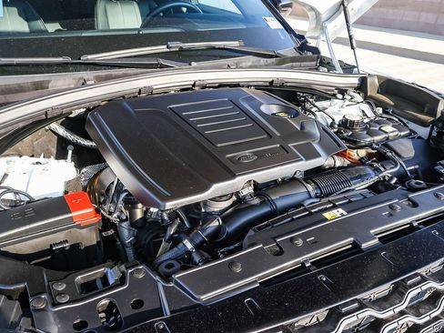 Used 2023 Land Rover Range Rover Velar R-Dynamic S image 41