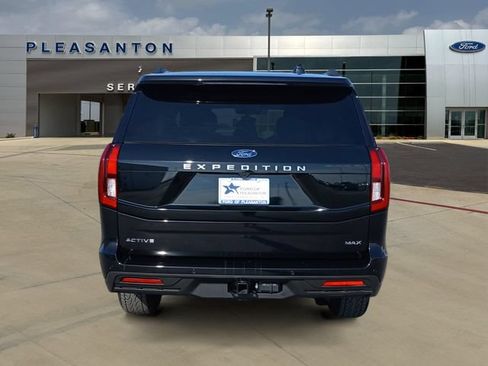Certified 2025 Ford Expedition Max Active RWD image 4