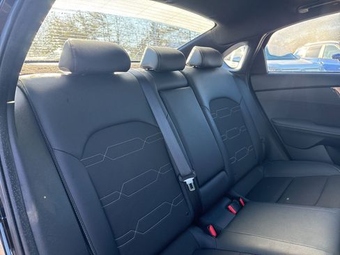 Used 2023 Kia Forte GT-Line w/ GT-Line Premium Package image 16