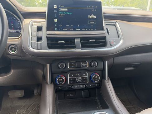 Used 2022 Chevrolet Tahoe LT RWD image 19