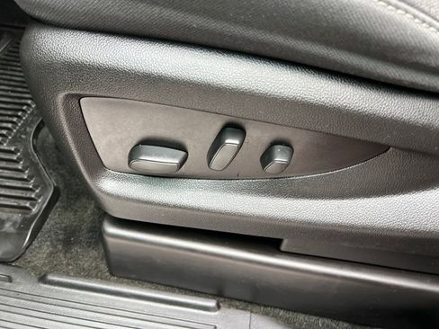 Used 2018 Chevrolet Silverado 1500 LT w/ All Star Edition image 20