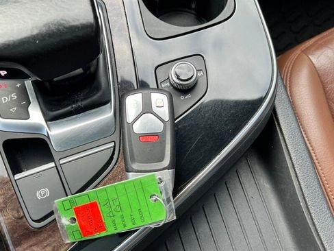 Used 2017 Audi Q7 3.0T Premium Plus w/ Premium Plus Package image 37