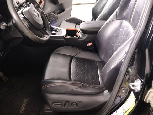 Used 2019 Toyota RAV4 Adventure image 10