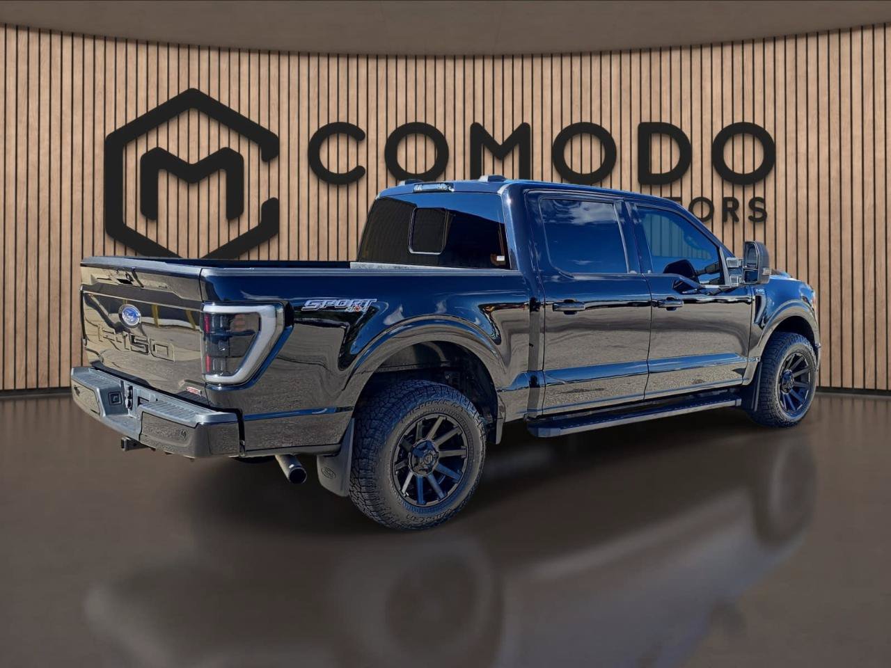 Used 2021 Ford F150 XLT w/ Equipment Group 302A High AWD/4WD image 3