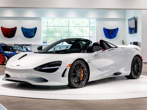 New 2027 McLaren 750S Spider RWD image 14