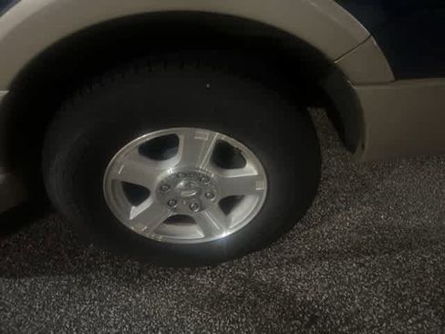 Used 2008 Ford Expedition Eddie Bauer image 9