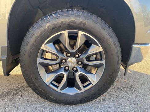 Used 2024 Chevrolet Silverado 1500 LT image 9