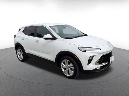 Used 2025 Buick Encore GX Preferred image 2