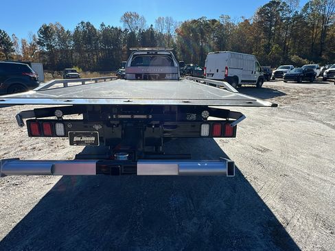 New 2025 RAM 5500 4x4 Regular Cab image 9