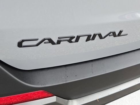 New 2026 Kia Carnival SX Prestige image 11