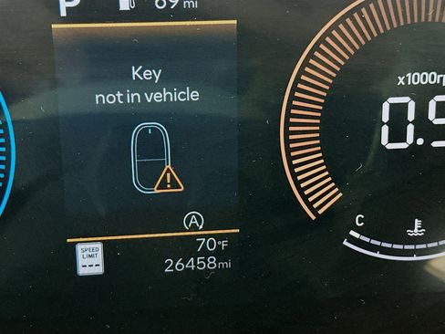 Used 2025 Hyundai Santa Fe SEL image 19