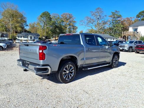 Used 2025 Chevrolet Silverado 1500 LT image 7