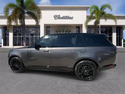 Used 2025 Land Rover Range Rover Long Wheelbase SE image 9