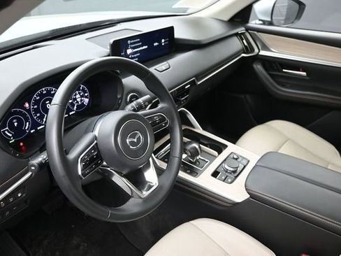Certified 2024 MAZDA CX-90 Plug-In Hybrid w/ Premium Pkg AWD/4WD image 19