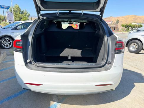 Used 2017 Tesla Model X 75D AWD/4WD image 23