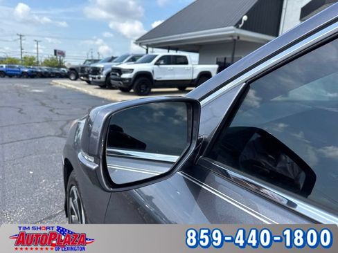 Used 2017 Honda Accord EX-L image 18