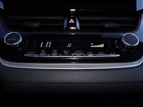 Certified 2024 Toyota Corolla LE image 15