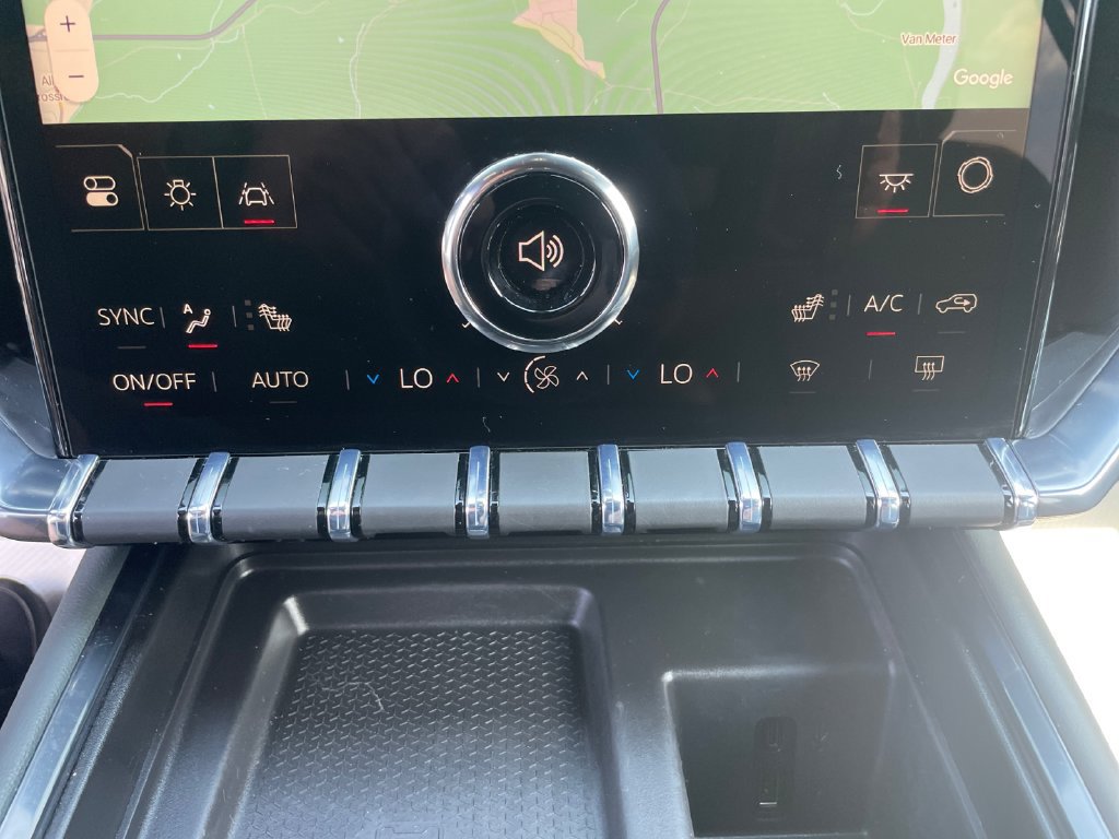 Used 2025 GMC Acadia AT4 w/ LPO, Floor Liner Package AWD/4WD image 28