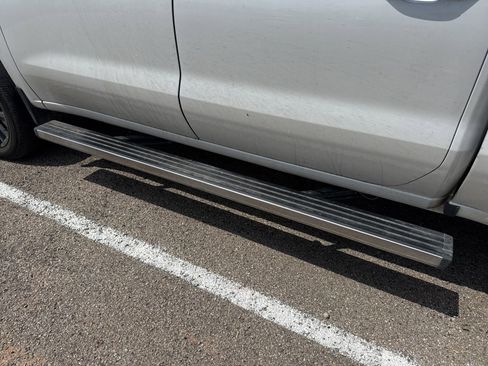 Used 2021 Chevrolet Silverado 1500 High Country image 6