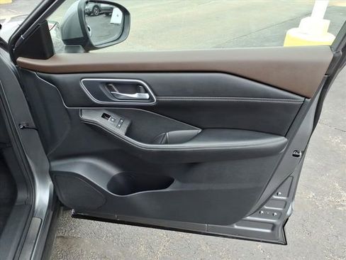 Certified 2023 Nissan Rogue Platinum w/ Platinum Premium Package image 21