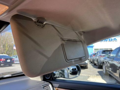 Used 2018 Honda CR-V EX image 32