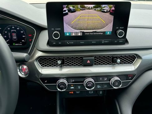 New 2025 Acura Integra image 16