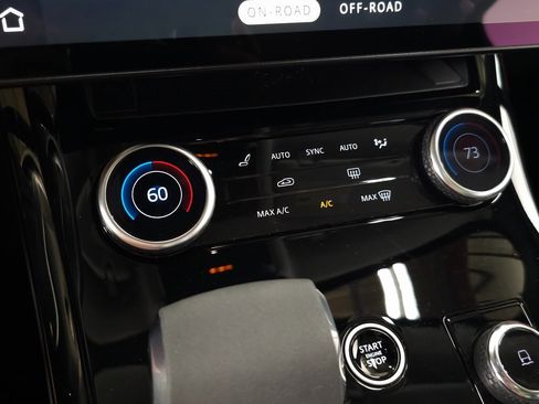 Used 2023 Land Rover Range Rover Sport SE image 30