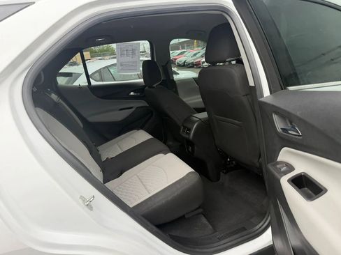 Used 2019 Chevrolet Equinox LT w/ Driver Convenience Package FWD image 13