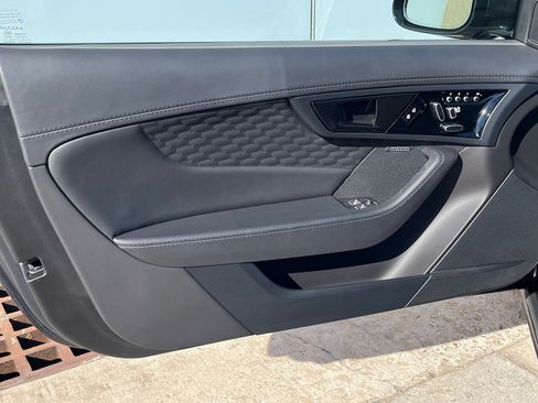 Used 2023 Jaguar F-TYPE R image 17