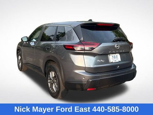 Used 2024 Nissan Rogue S FWD image 5