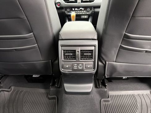 Used 2026 Subaru Outback Wilderness AWD/4WD image 21