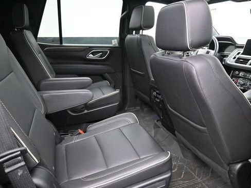Used 2023 Chevrolet Tahoe Premier w/ Premium Package 2 AWD/4WD image 18