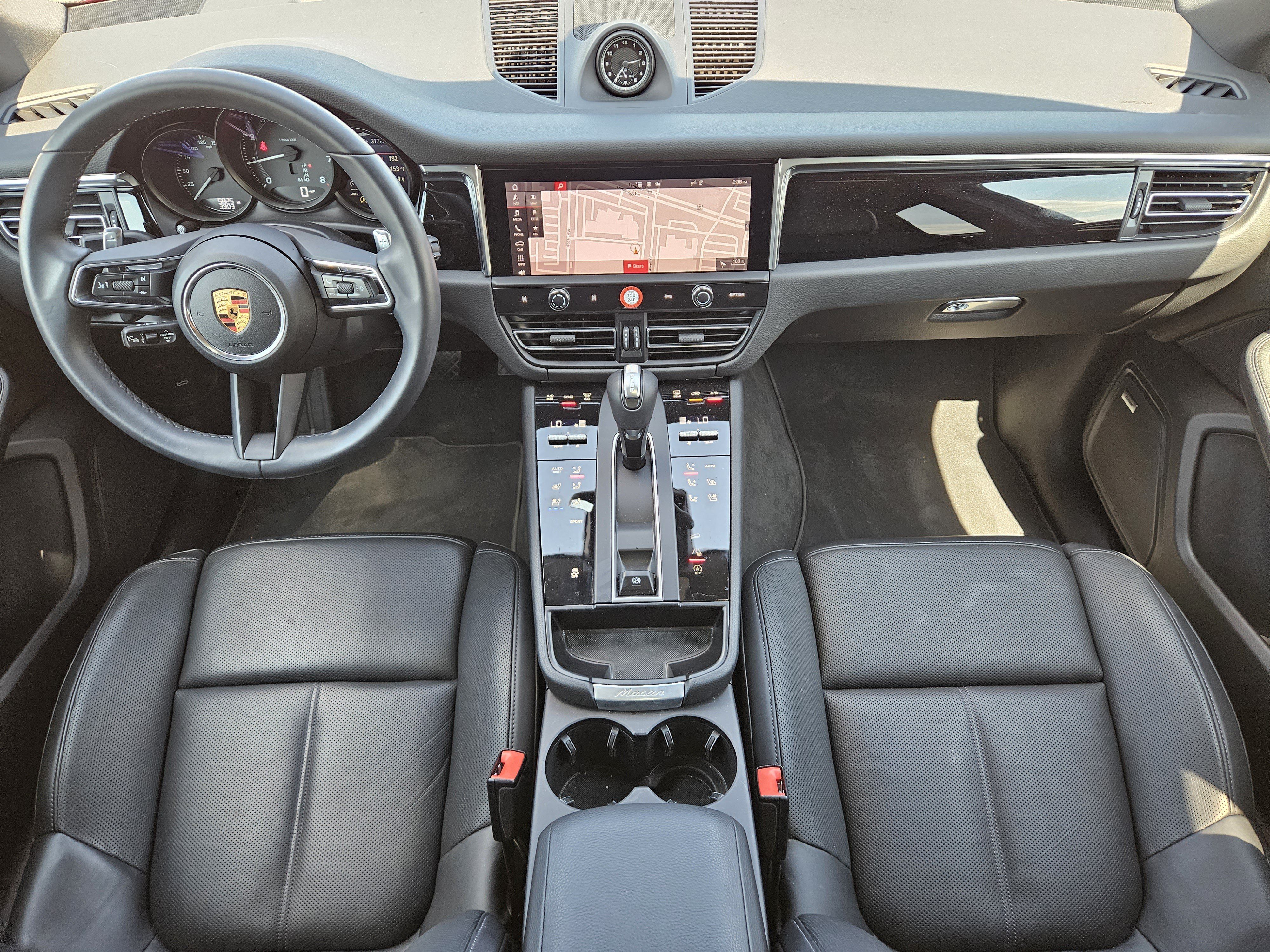 Certified 2026 Porsche Macan AWD/4WD image 24