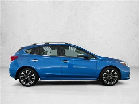 Used 2022 Subaru Impreza 2.0i Limited w/ Popular Package #2 AWD/4WD image 4