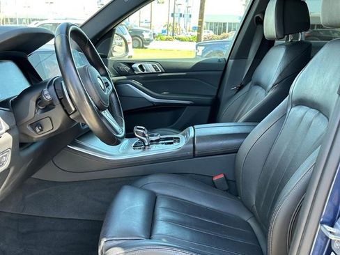 Used 2019 BMW X5 xDrive50i w/ M Sport Package image 24