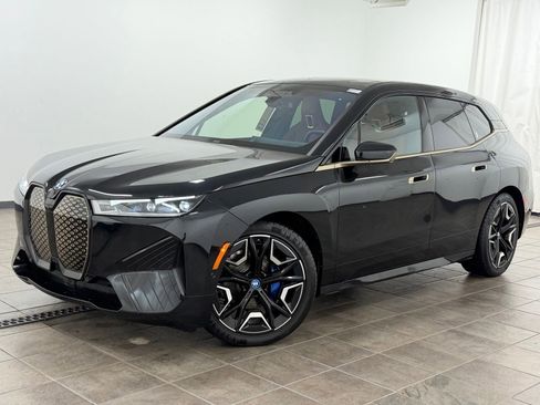 Used 2023 BMW iX xDrive50 w/ Premium Package AWD/4WD image 1