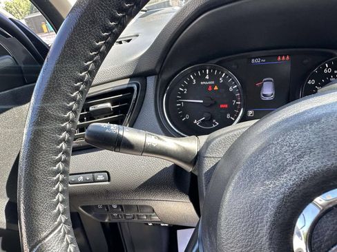 Certified 2022 Nissan Rogue Sport SV AWD/4WD image 30