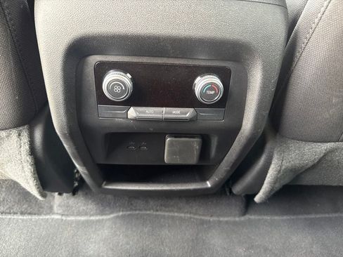 Used 2025 GMC Acadia Elevation FWD image 16